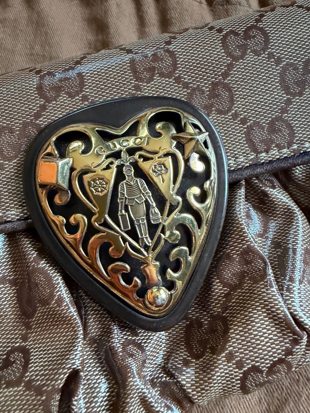 Authentic Gucci GG Monogram Heart Clasp Chain Shoulder Bag Brown w/ Dust Bag - Picture 4 of 5